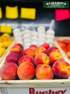 Buy online your Red Peaches at the best price from Almadina Market. Buy Online Pick Up in Store today in the AlmadinaMarket.com/order