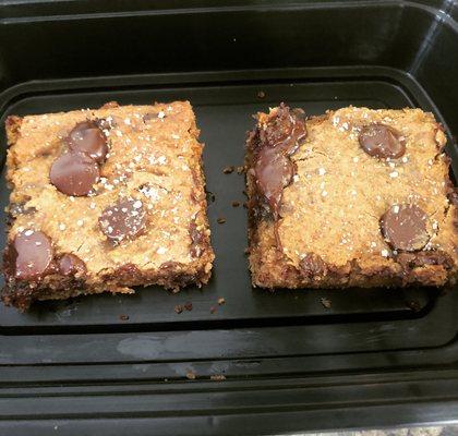 Chickpea blondies