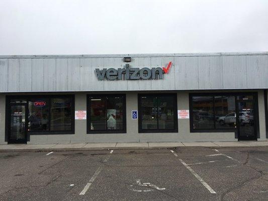 Verizon Authorized Retailer - Wireless World