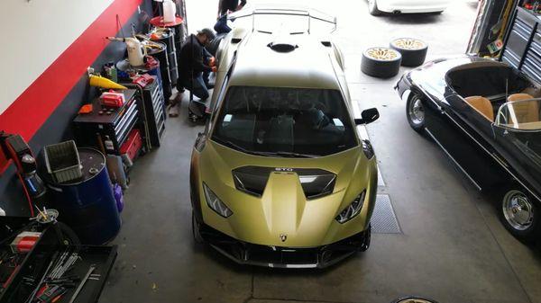 Lamborghini STO in the shop for wheel and tire replacement!