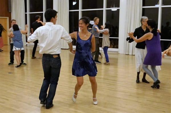 Read more at https://joydanceblog.wordpress.com/2016/07/13/dance-spot-friday-night-waltz/