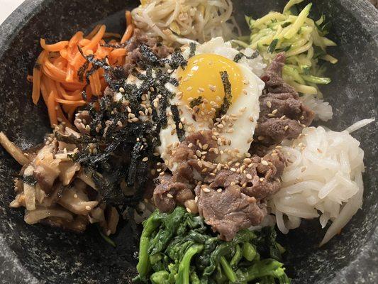 Dolsot bibimbap