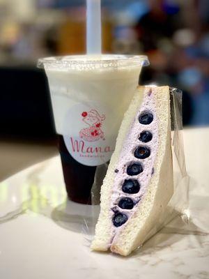 Coffee Jelly milk, Blueberry cream sandwich