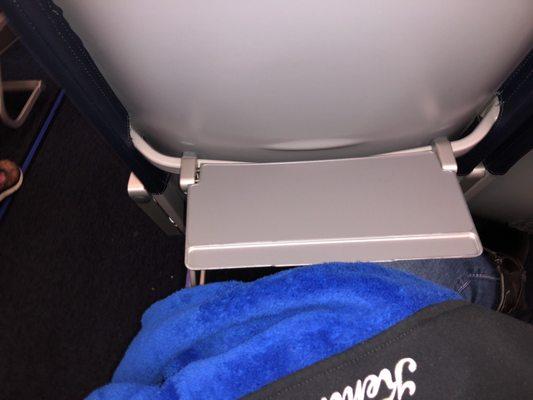 Mini tray tables on the new plane