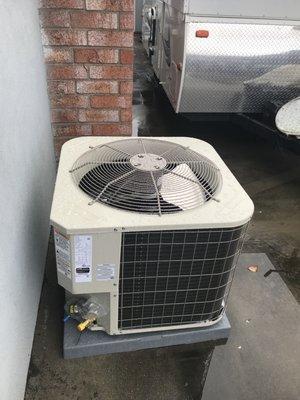 New air conditioning unit