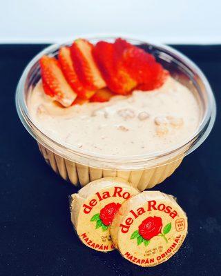 FRESAS CON CREMA BOWL