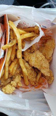 Spicy chicken strips & Fries