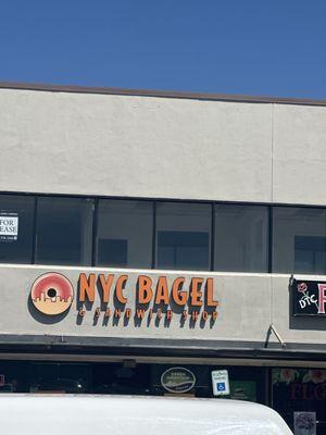 Nice bagel shop in a plaza in Greenwood Village.