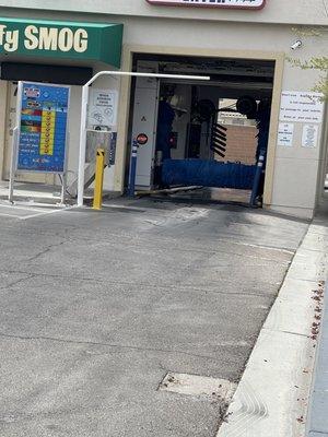 Car wash broke down due to idiot forgot to remove his Bike Rack