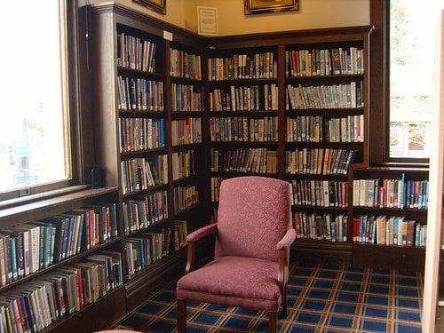 Newberg Public Library