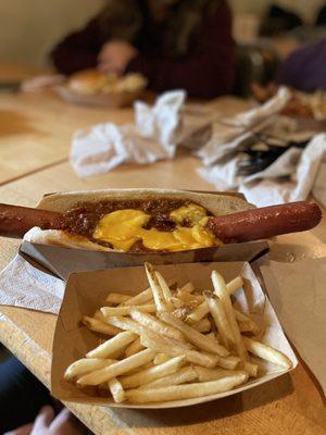 Footlong chili cheese dog w fries