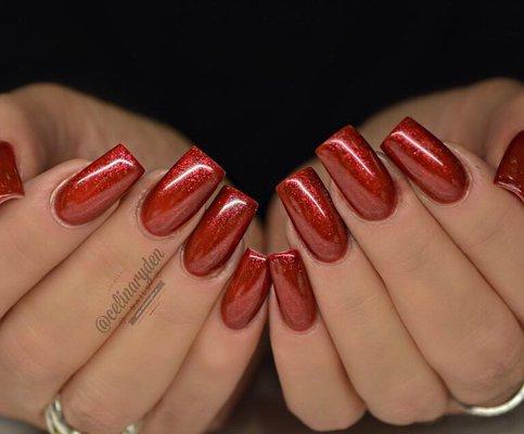 The perfect set color gel by Light Elegance. This product is fabulous . It lasts better than any polish gel and also strengthens the nails.