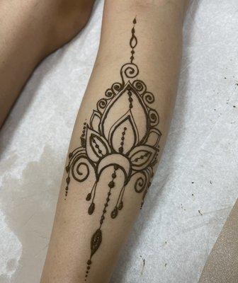 Henna tattoo