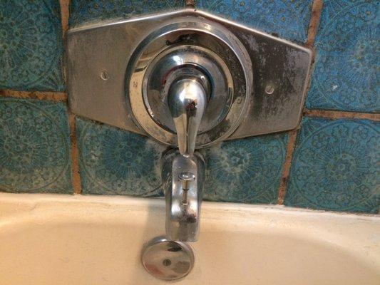 Bathtub Faucet