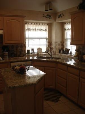 3cm Giallo Ornamental w/ Walnut & Ivory 4x4 Backsplash - Corner Stone Granite & Floors - CSGDFW.com