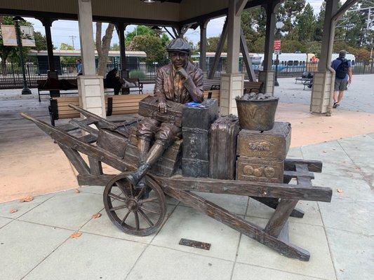 I think this sculpture is part of the Mountain View Train station of the Caltrain and VTA and Centennial plaza