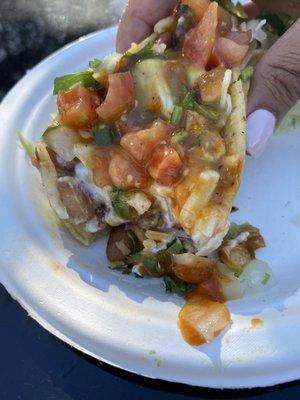 Tacos El Indio: veggie taco packed with toppings!