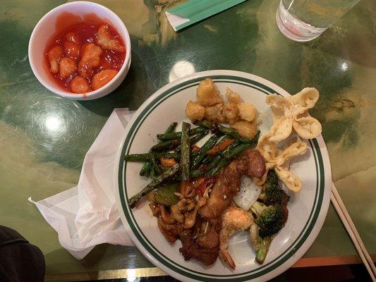 Orange chicken, crab rangoons, broccoli beef, cooked shrimp, chicken stick, kung pao chicken, string bean chicken.