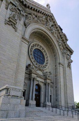 Front of St. Paul Cathedral