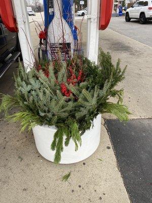 Holiday planters