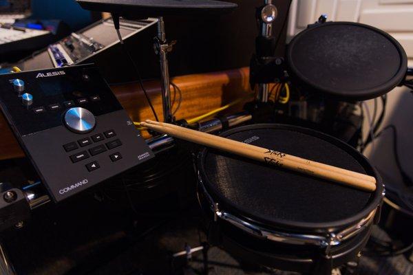 New electronic drum set available