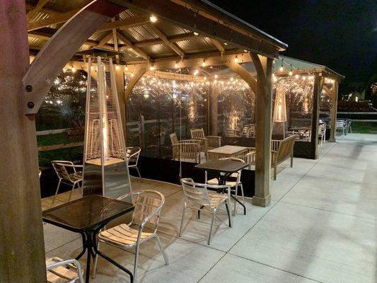 Enjoy outdoor dining & imbibing