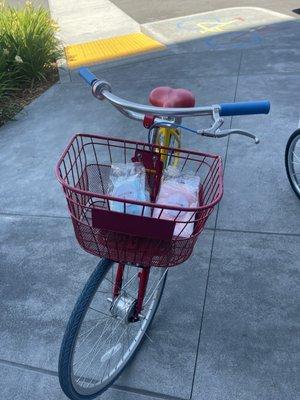 Fill your basket with cotton candy!