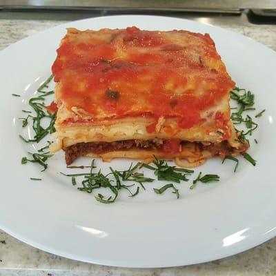 Baked meat lasagna