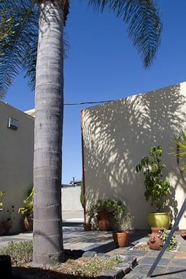 Emeryville crematory courtyard