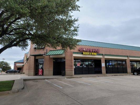 Grapevine Beer and Wine store front