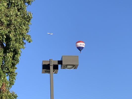 Remax Hot air balloon