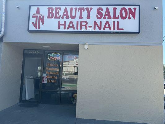 M Beauty Salon