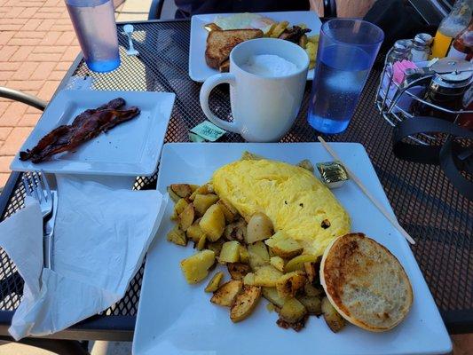 Build your own omelet stuffed with artichokes, side of bacon and big cappuccino, yum!