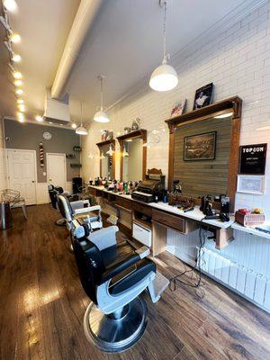 @hairbossbarbershop.ny 
HAIRBOSS BARBERSHOP