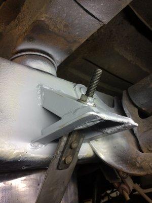 Custom tank mounting brackets