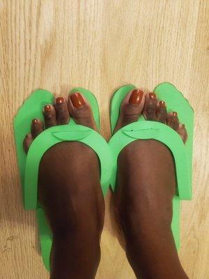 Beautiful pedicure, regular polish!