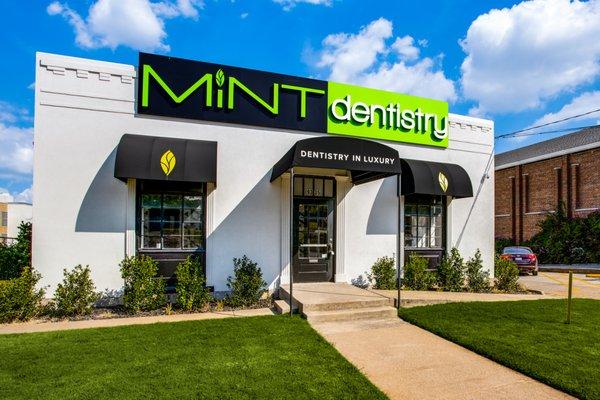 Mint Dentistry White Rock exterior