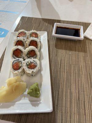 Spicy tuna roll