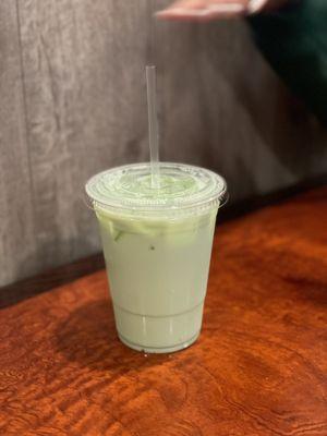 Fresh soy milk (iced)