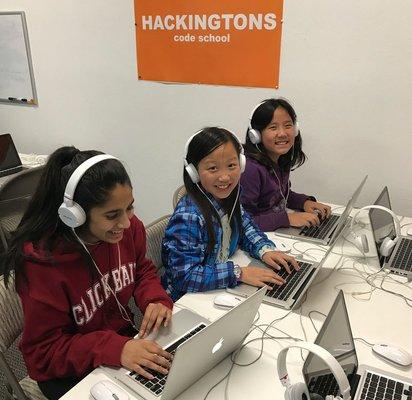 Making new friends and learning to code at Hackingtons!