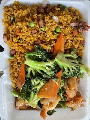 Shrimp w/Broccoli and pork fried rice (lunch special)