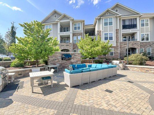 Outdoor grill area and lounge