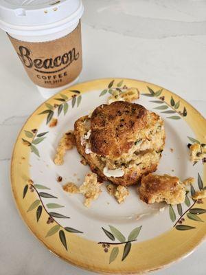 Delicious coffee and a spicy chili pepper scone. Great way to start your day. I wish we had something closer in East Ventura!