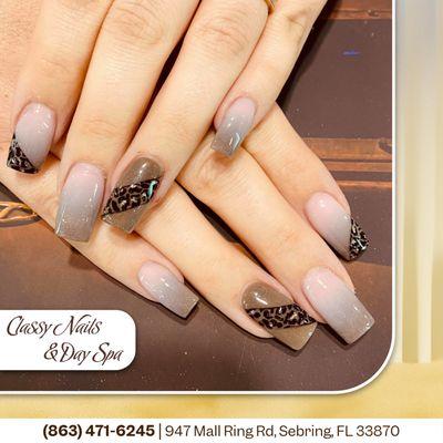 This is the mani for the fashion icon in you!  It's all about luxury, glam, and pure trendsetting style.