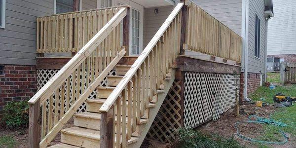 #newdeckfloor #handrails