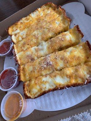 Cheesy garlic sticks - yummmm