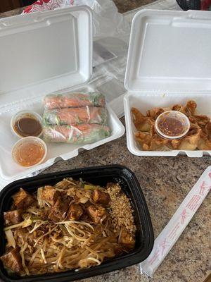 Pad Thai Dinner, Fresh Spring Roll, Crab Rangoon