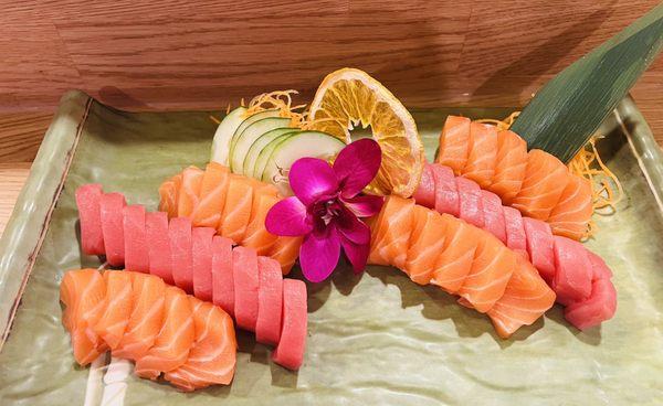 Salmon and tuna sashimi