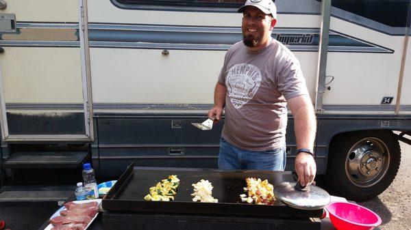 Breakfast in the AutoTECH parking lot :)