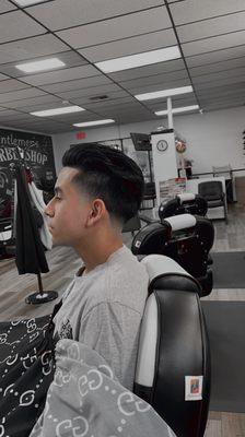 Gentlemen’s barbershop by sol